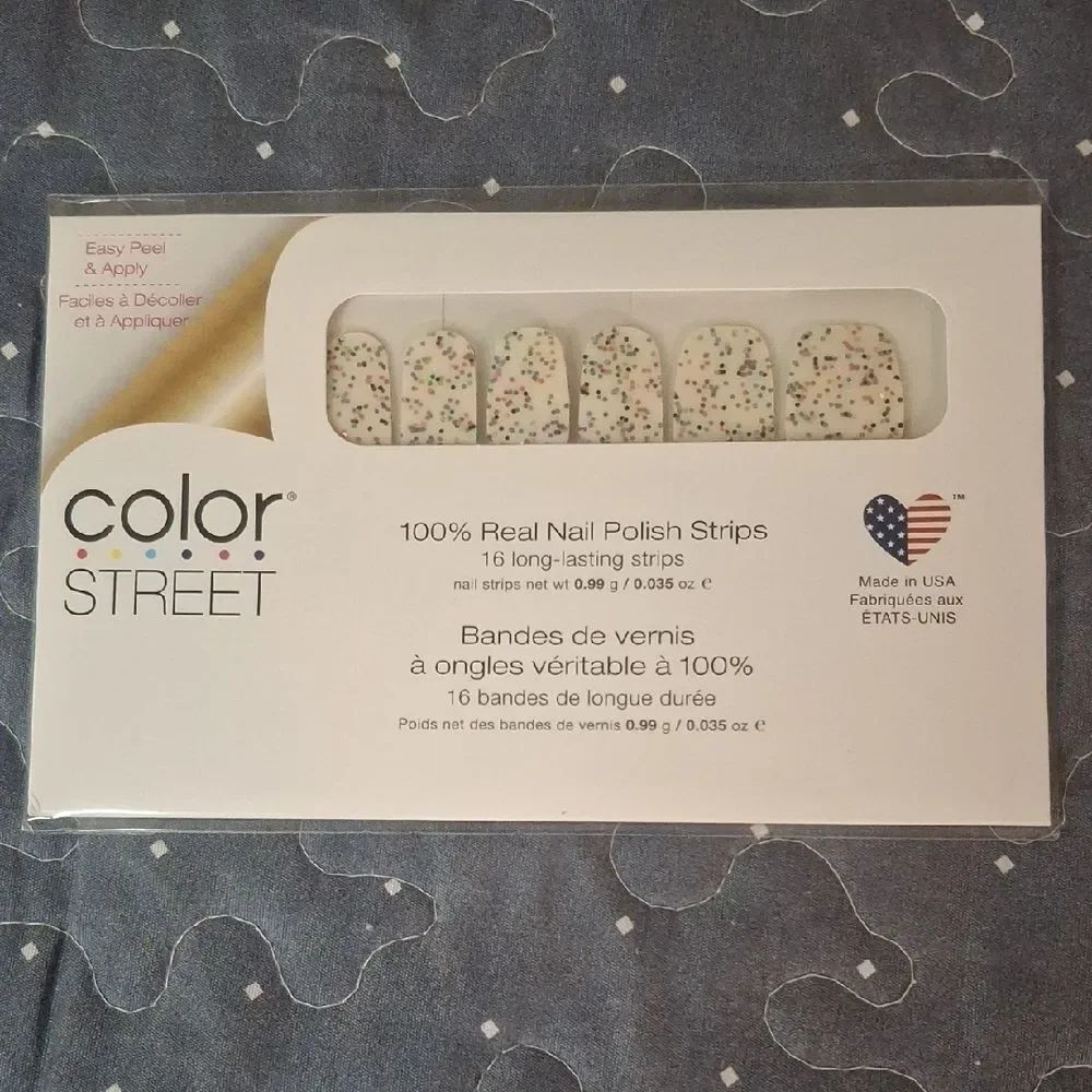 Color Street Snow Globe Swirl Nail Strips with Multicolor Confetti